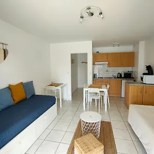  Appartement La à 350m-le Centre à 500m-